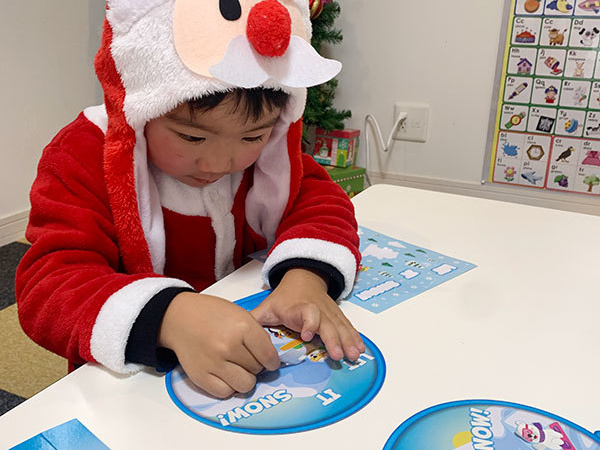 富士市英会話スクール、プライム英会話の2024年のクリスマス・英会話レッスンの画像