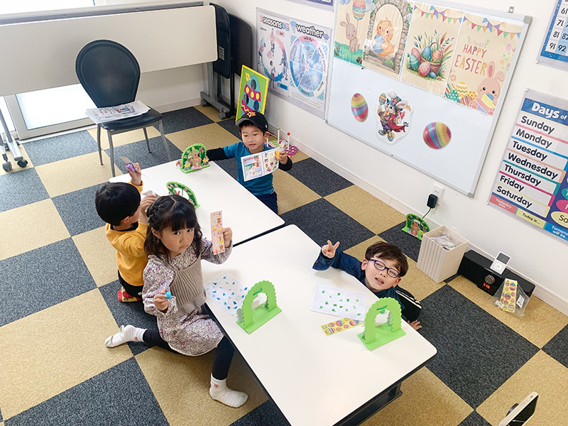 富士市英会話プライム英会話の2025年のイースターの英会話レッスンの写真