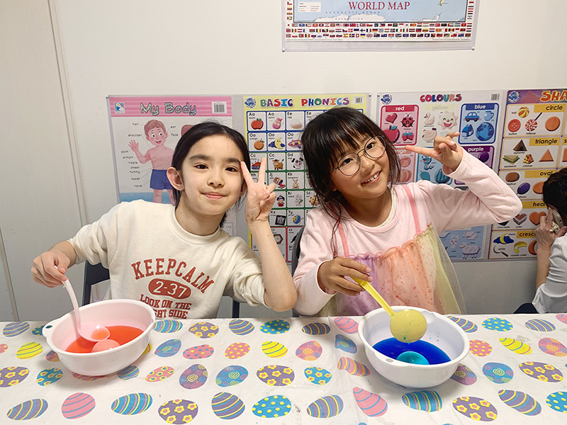 富士市英会話プライム英会話の2025年のイースターの英会話レッスンの写真