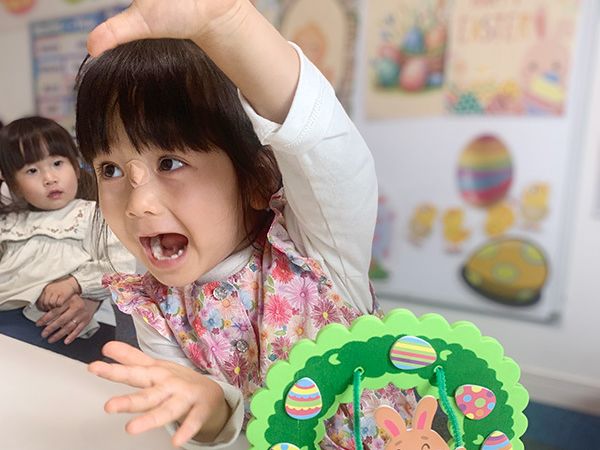 富士市英会話プライム英会話の2025年のイースターの英会話レッスンの写真