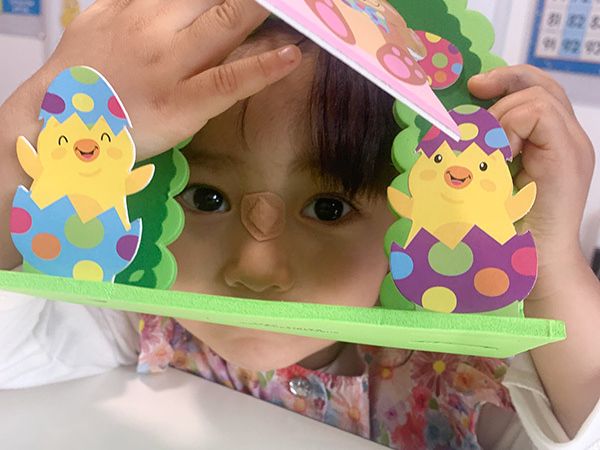 富士市英会話プライム英会話の2025年のイースターの英会話レッスンの写真